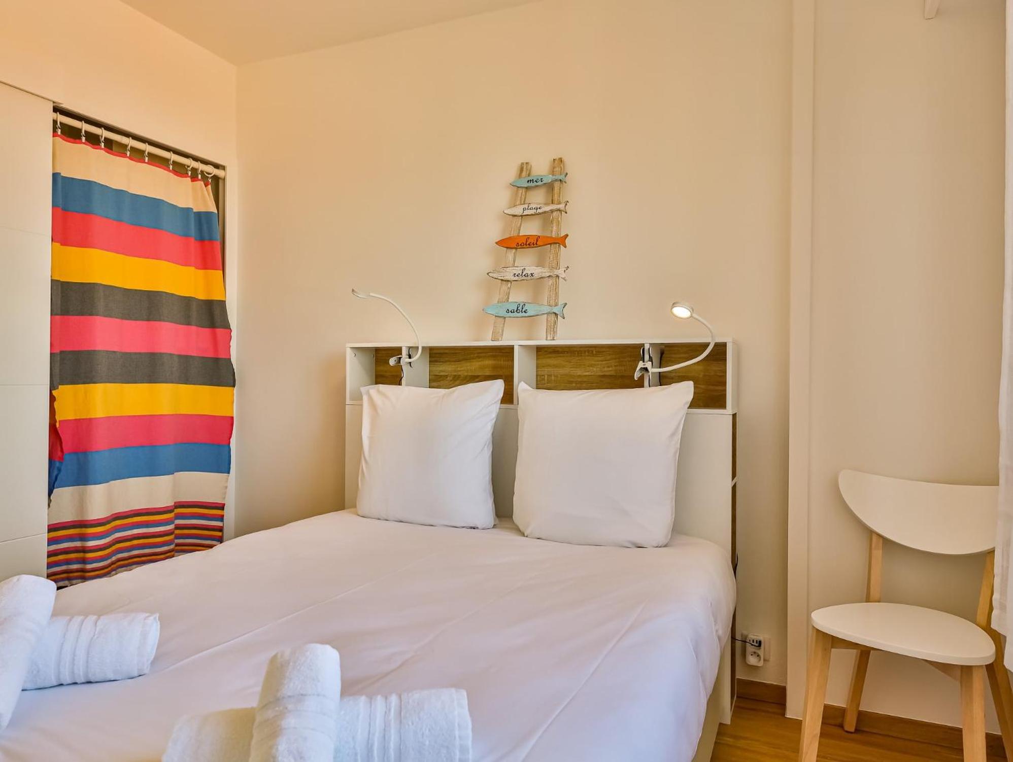 Appartement Au Pied De La Plage, Vue Imprenable Sur La Mer لي سابلِ دولونْ المظهر الخارجي الصورة